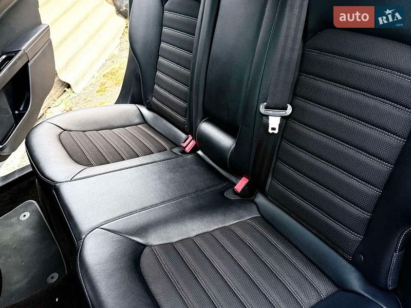 Седан Ford Fusion 2018 в Пирятине