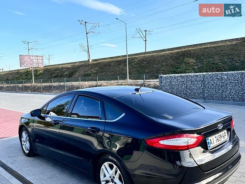 Седан Ford Fusion 2016 в Ирпене