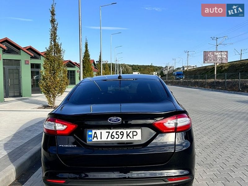 Седан Ford Fusion 2016 в Ирпене