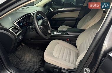 Седан Ford Fusion 2016 в Дніпрі