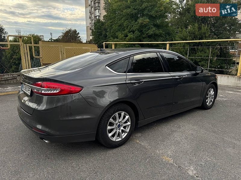 Седан Ford Fusion 2016 в Дніпрі