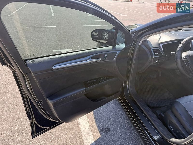 Седан Ford Fusion 2015 в Киеве