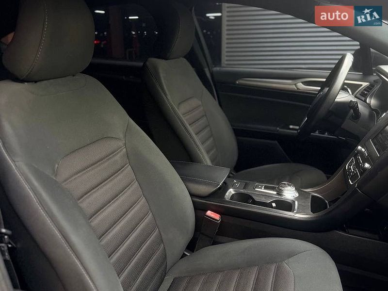 Седан Ford Fusion 2016 в Киеве