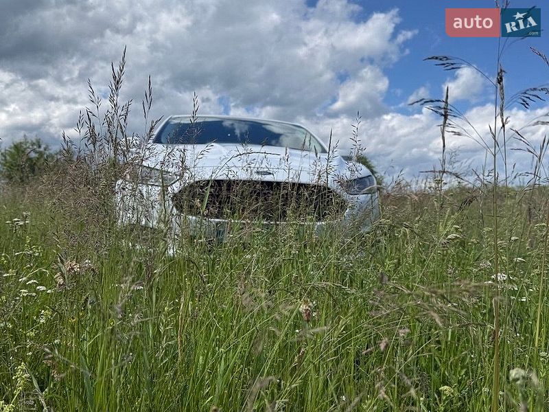Седан Ford Fusion 2015 в Надвірній