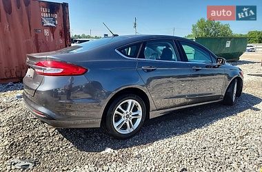 Седан Ford Fusion 2017 в Львове