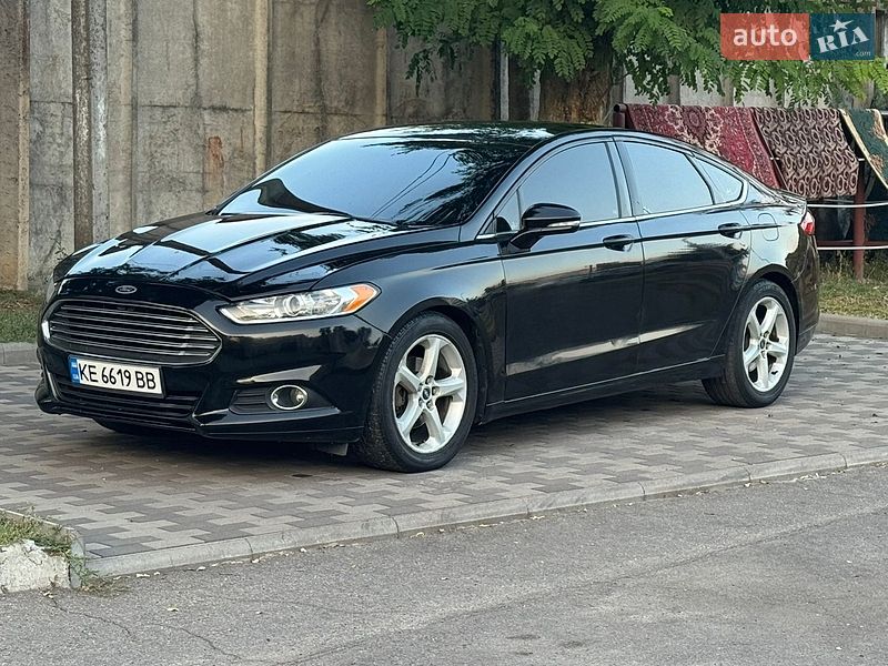 Седан Ford Fusion 2016 в Лубнах