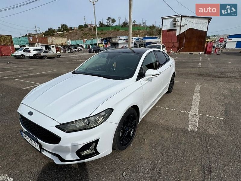 Седан Ford Fusion 2018 в Одессе