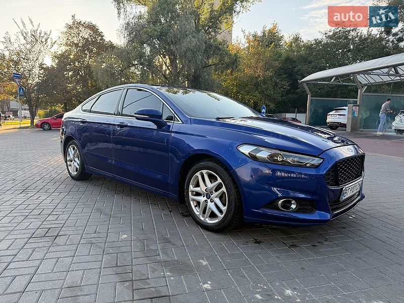 Седан Ford Fusion 2013 в Києві