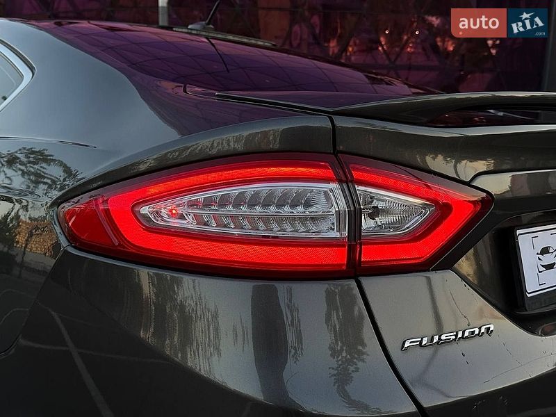 Седан Ford Fusion 2014 в Києві