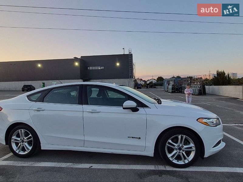 Седан Ford Fusion 2017 в Ирпене