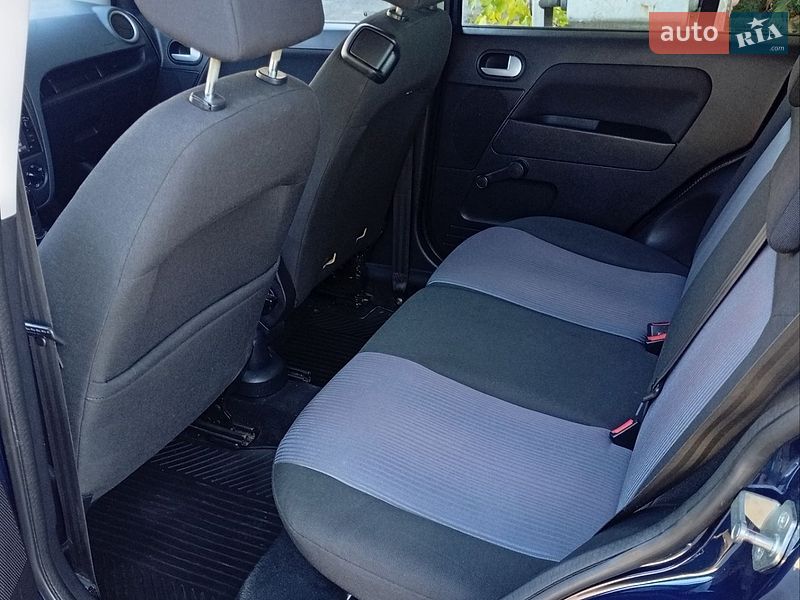 Хетчбек Ford Fusion 2010 в Христинівці
