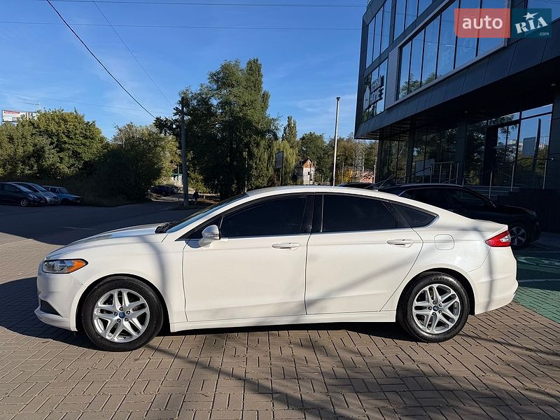 Седан Ford Fusion 2013 в Києві