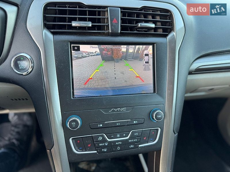 Седан Ford Fusion 2019 в Львові