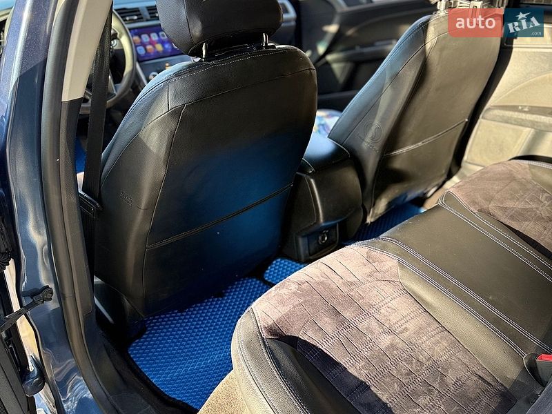 Седан Ford Fusion 2017 в Буче