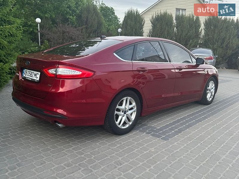 Седан Ford Fusion 2016 в Виннице