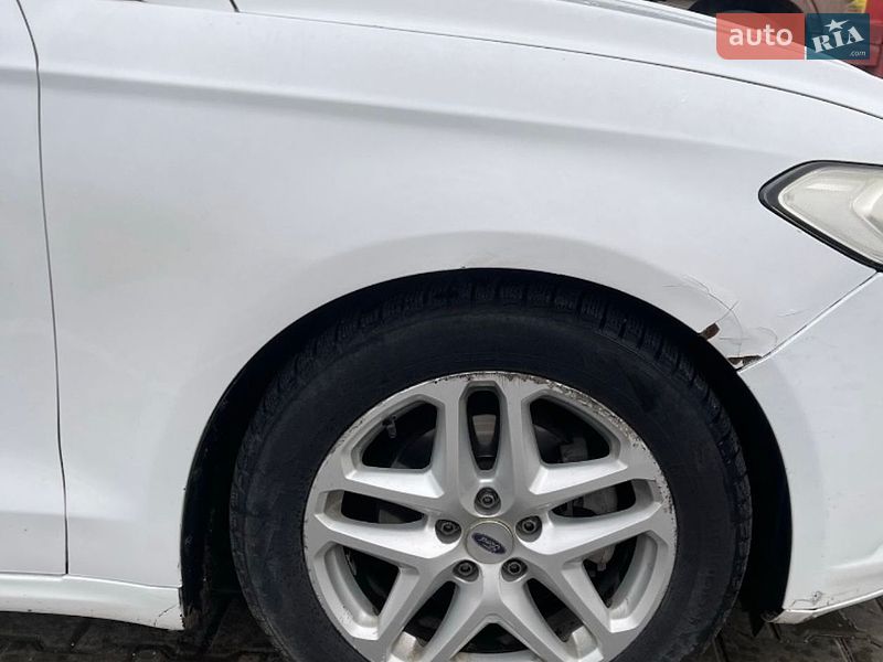 Седан Ford Fusion 2016 в Дніпрі