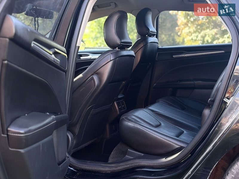 Седан Ford Fusion 2015 в Тернополе