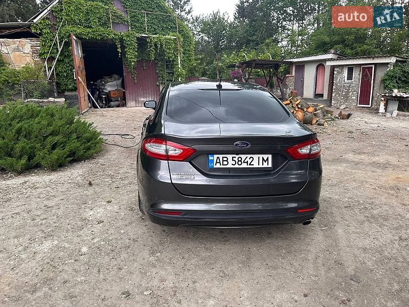 Седан Ford Fusion 2015 в Виннице