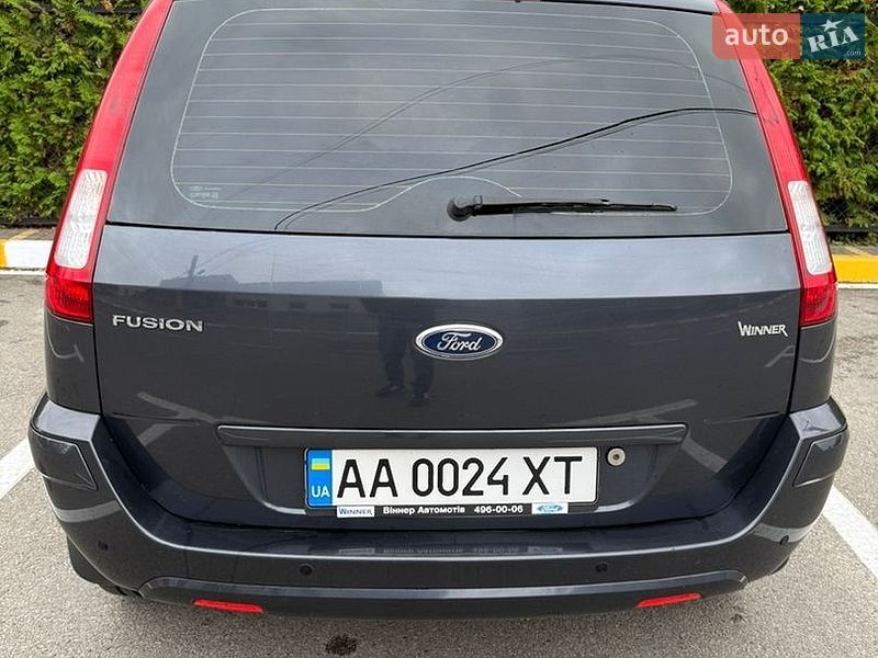 Хетчбек Ford Fusion 2010 в Києві