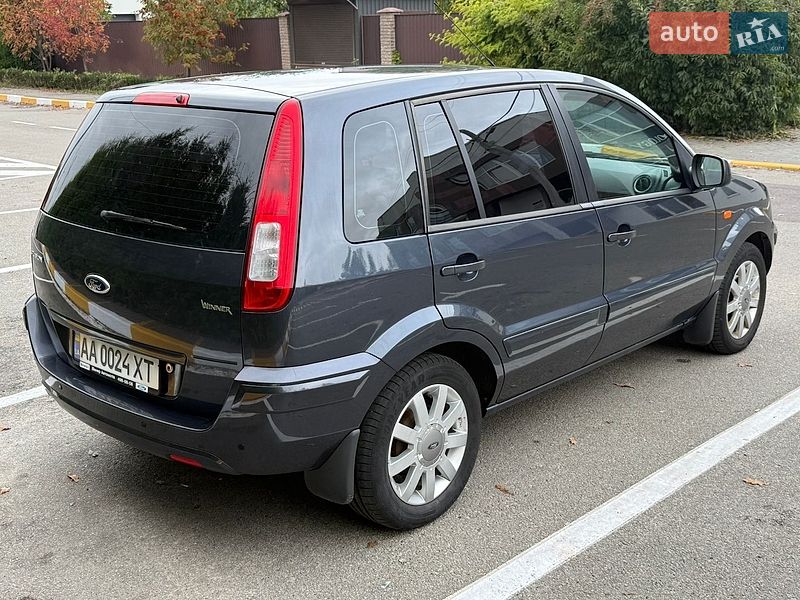 Хетчбек Ford Fusion 2010 в Києві