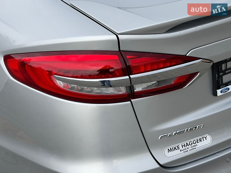 Седан Ford Fusion 2019 в Одесі