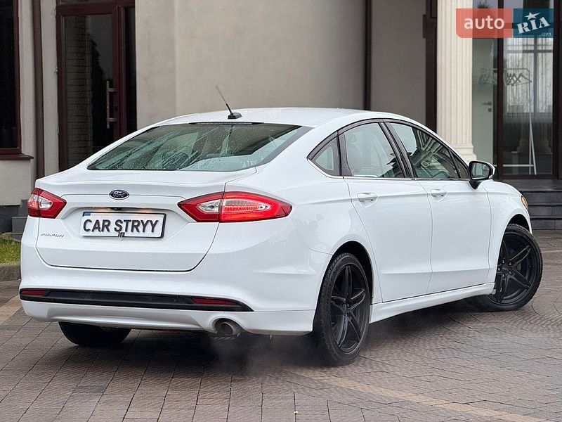 Седан Ford Fusion 2014 в Стрые