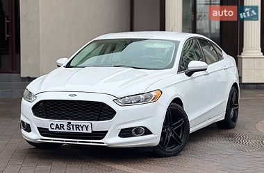 Седан Ford Fusion 2014 в Стрые