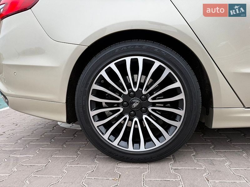 Седан Ford Fusion 2016 в Киеве фото 22 Седан Ford Fusion 2016 в Киеве
