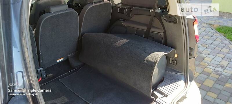 Мінівен Ford Galaxy 2009 в Івано-Франківську