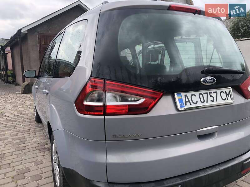Минивэн Ford Galaxy 2011 в Нововолынске