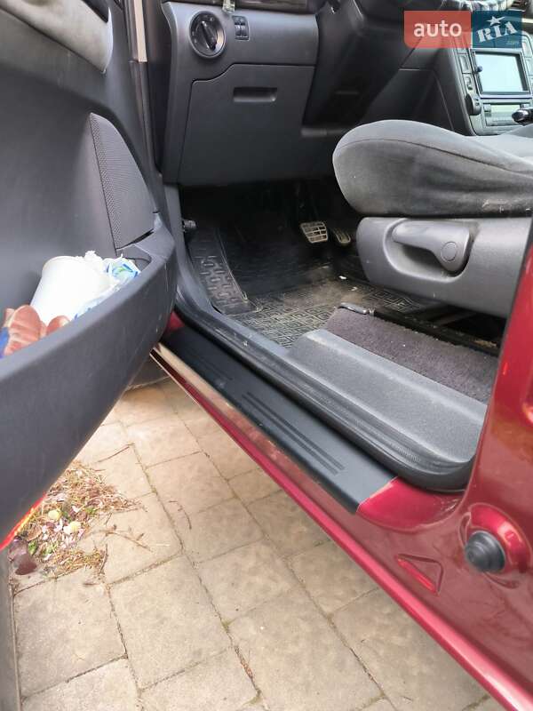 Мінівен Ford Galaxy 2002 в Івано-Франківську