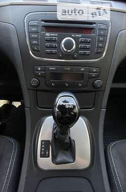 Минивэн Ford Galaxy 2013 в 