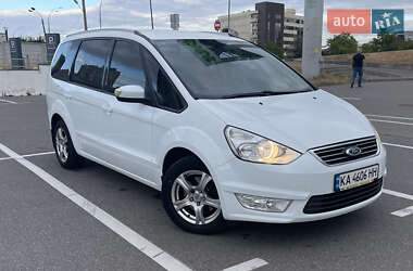 Минивэн Ford Galaxy 2011 в 