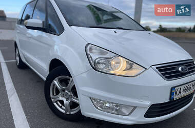 Минивэн Ford Galaxy 2011 в 