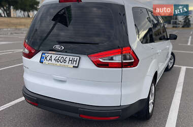 Минивэн Ford Galaxy 2011 в 