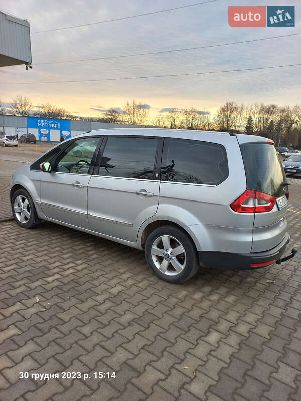 Мінівен Ford Galaxy 2010 в Чернівцях