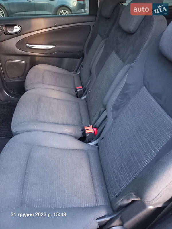 Мінівен Ford Galaxy 2010 в Чернівцях