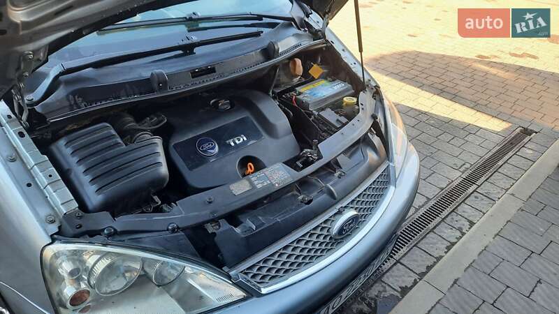 Мінівен Ford Galaxy 2004 в Ужгороді