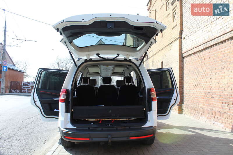 Минивэн Ford Galaxy 2014 в Черновцах