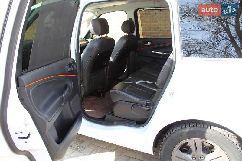 Минивэн Ford Galaxy 2014 в Черновцах