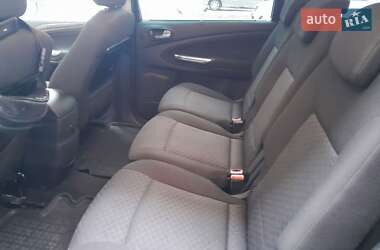 Минивэн Ford Galaxy 2010 в 