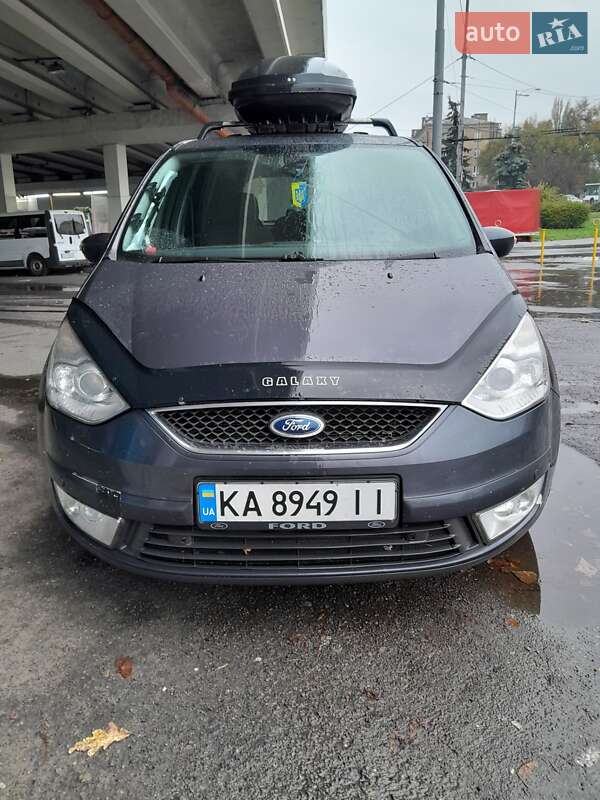 Минивэн Ford Galaxy 2010 в Киеве