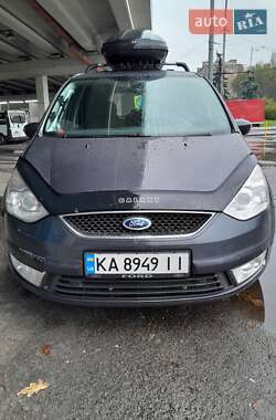 Минивэн Ford Galaxy 2010 в 