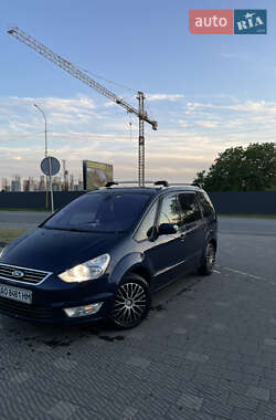 Минивэн Ford Galaxy 2012 в 