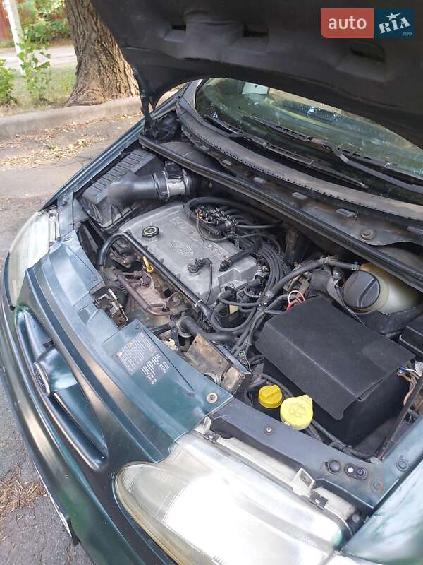 Минивэн Ford Galaxy 1996 в Киеве