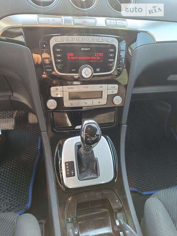 Минивэн Ford Galaxy 2010 в Львове