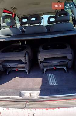 Минивэн Ford Galaxy 2004 в 