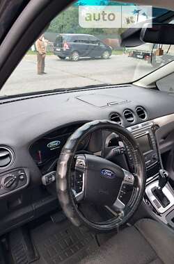 Минивэн Ford Galaxy 2013 в 