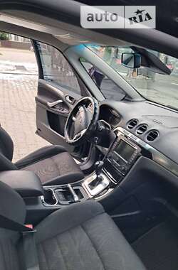 Минивэн Ford Galaxy 2013 в 