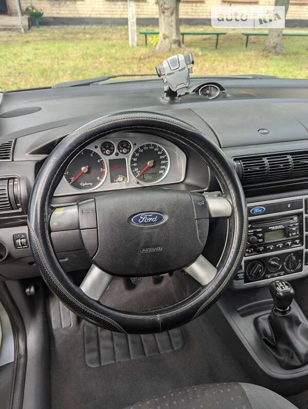 Минивэн Ford Galaxy 2005 в Хотине